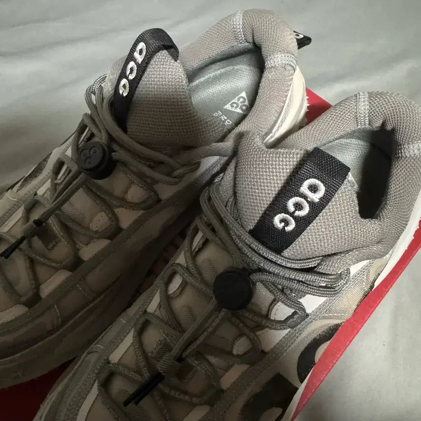 [SOLD OUT] 나이키 ACG 마운틴 플라이 2 로우 라이트 아이언 오어 블랙 275