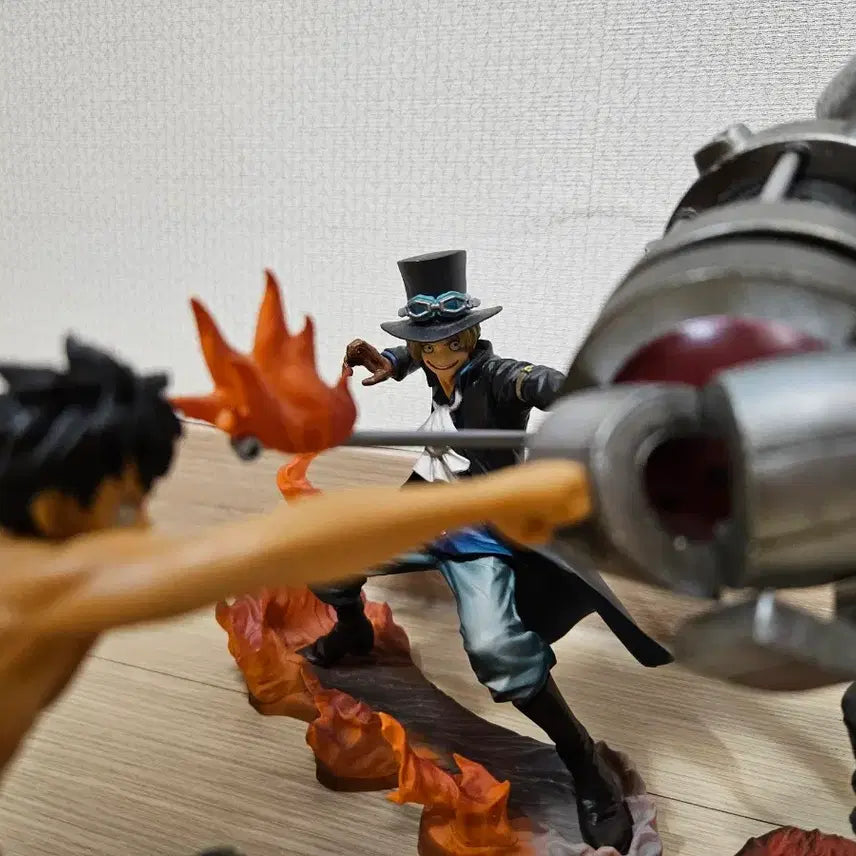 [BUNJANG] One Piece Luffy Zefa Sabo Figure Set / 원피스 루피 제파 사보 피규어 세트