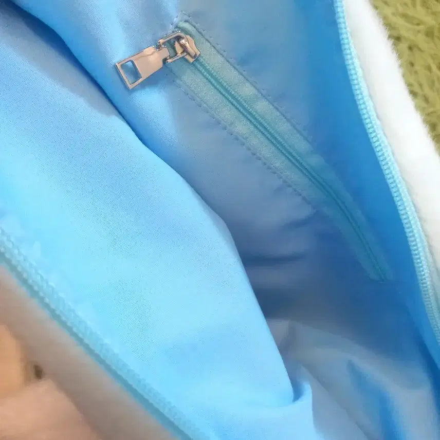 [BUNJANG] Cinnamoroll Fur Shoulder Bag / 시나모롤 퍼 가방