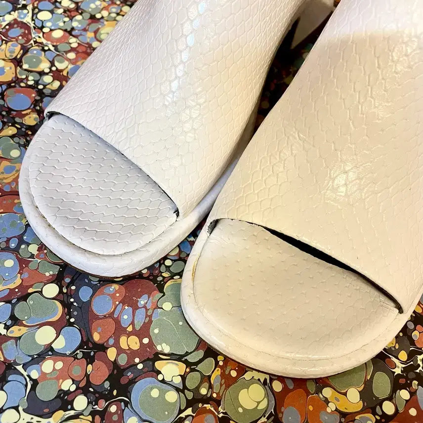 [BUNJANG] Dries Van Noten White Leather Mule Sandals / dries van noten 드리스반노튼 화이트 레더 뮬 슬리퍼 샌들