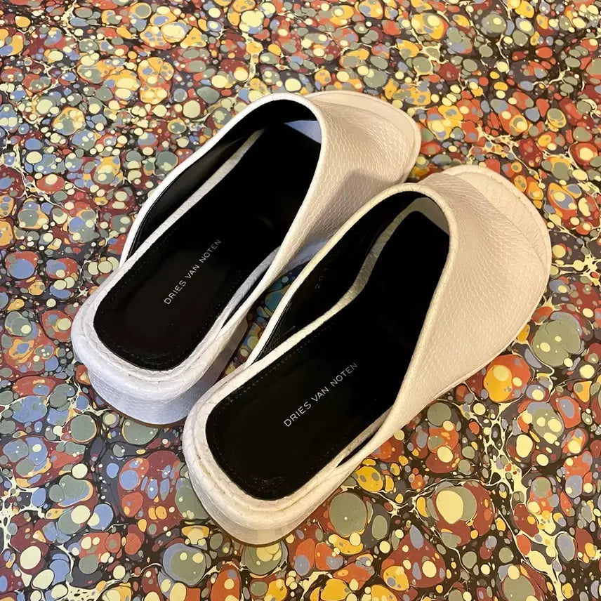 [BUNJANG] Dries Van Noten White Leather Mule Sandals / dries van noten 드리스반노튼 화이트 레더 뮬 슬리퍼 샌들