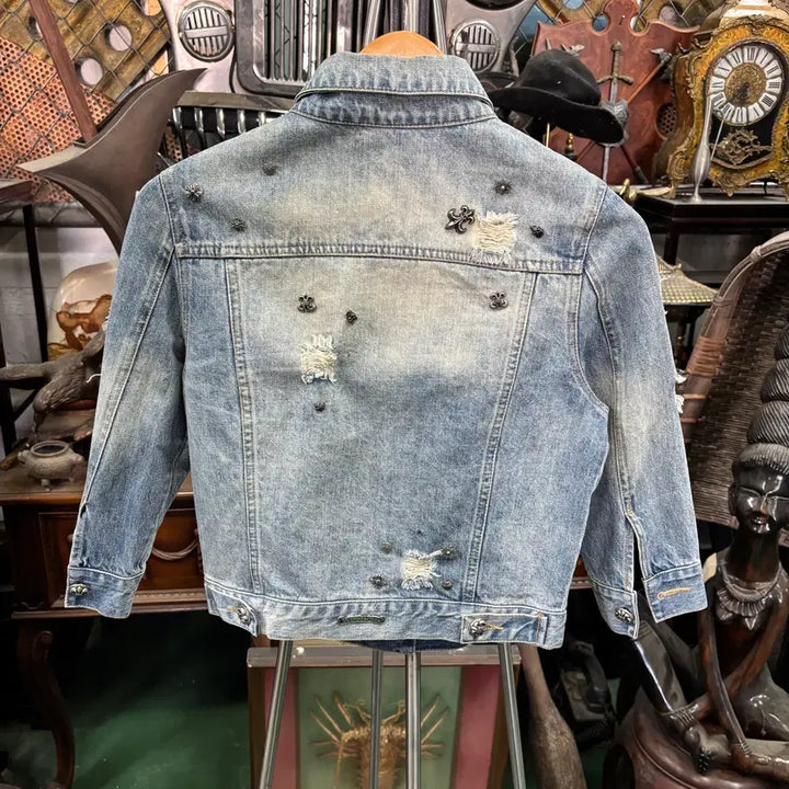 [SOLD OUT] 크롬하츠 찡 장식 빈티지 데미지 워싱 크롭 데님 청자켓(55반)