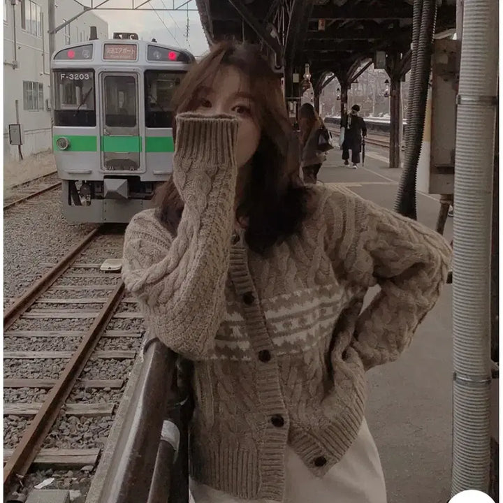 [BUNJANG] Slowand Nordic Fit Wool Cardigan Muted Beige / 슬로우앤드 노르딕 탄탄핏 울가디건 뮤트베이지