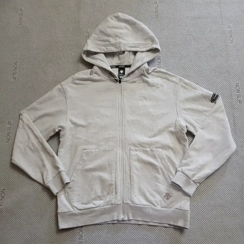 [BUNJANG] Descente Full Zip-up Hoodie Ivory / 데상트 풀집업 후드티 아이보리