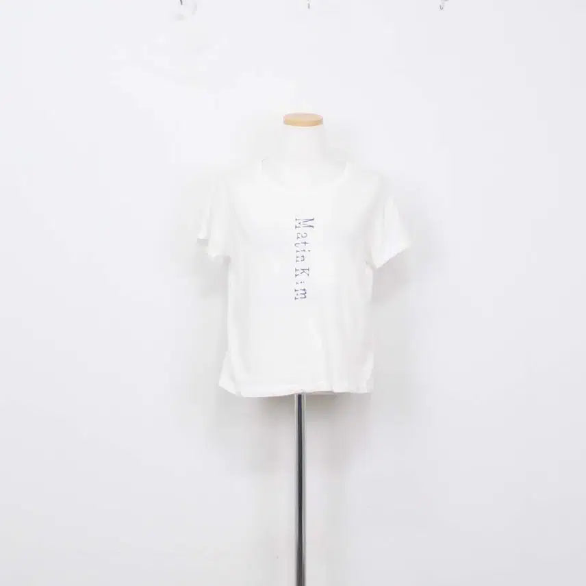 [SOLD OUT] [정품] 마뗑킴 여성 라운드 반팔 티셔츠 크롭 신상 프리 정인샵
