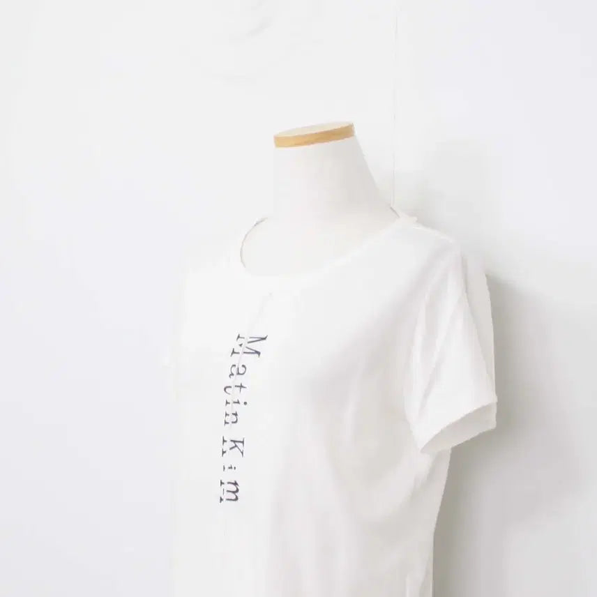 [SOLD OUT] [정품] 마뗑킴 여성 라운드 반팔 티셔츠 크롭 신상 프리 정인샵