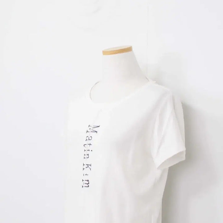 [SOLD OUT] [정품] 마뗑킴 여성 라운드 반팔 티셔츠 크롭 신상 프리 정인샵