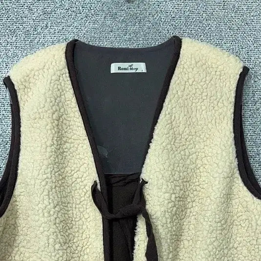 [BUNJANG] Romistory Beige Ribbon Fleece Cardigan / 로미스토리 베이지 리본 후리스 가디건 2