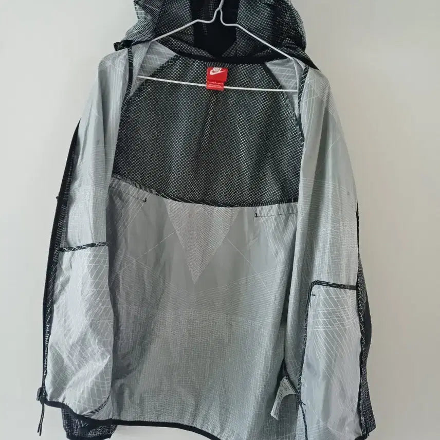 [SOLD OUT] 남성 나이키런닝 봄.가을 여름 바람막이 (100)
