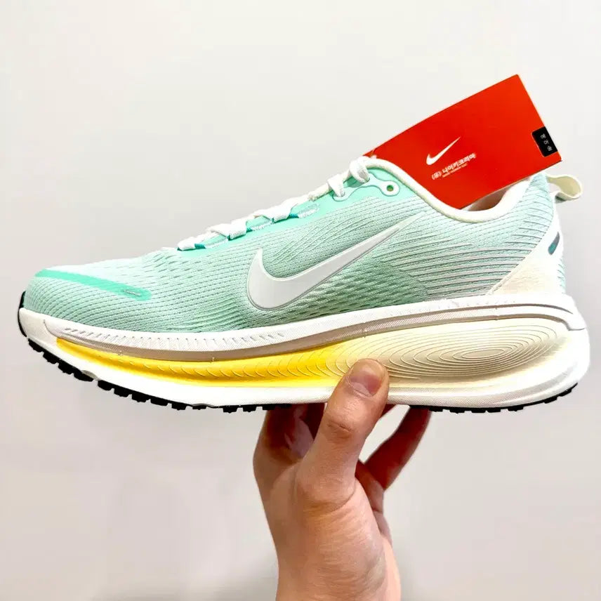 [BUNJANG] Nike Vomero 18 Running Shoes / (235)(새상품)나이키 러닝화 보메로 18 민트