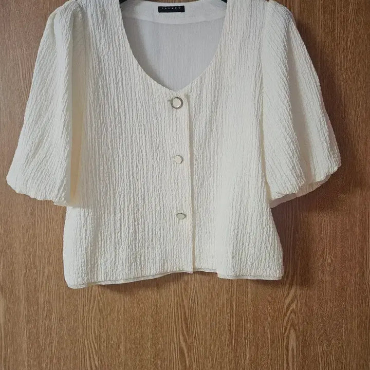 [SOLD OUT] 시슬리 릴리아 크롭 가디건형 블라우스