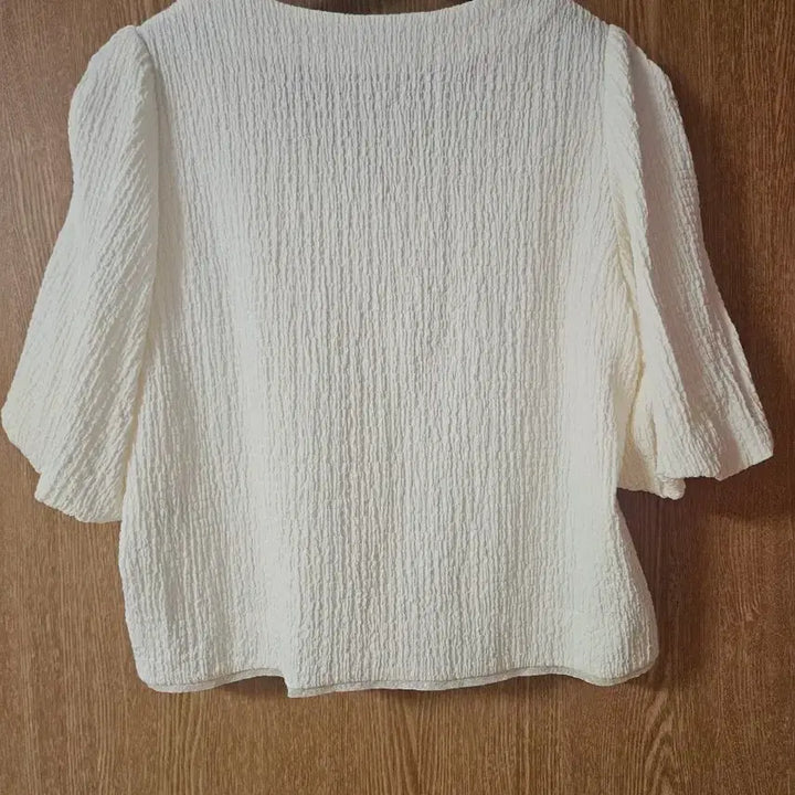 [SOLD OUT] 시슬리 릴리아 크롭 가디건형 블라우스