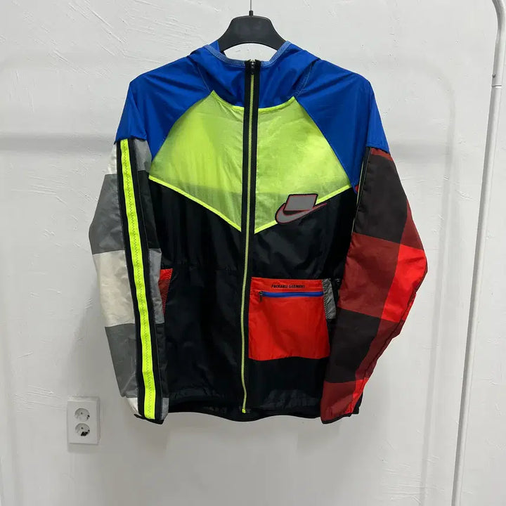[SOLD OUT] L 나이키 와일드런 경량 바람막이 자켓