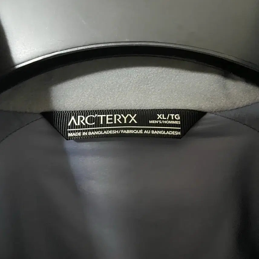 [SOLD OUT] 아크테릭스 아톰 자켓 XL