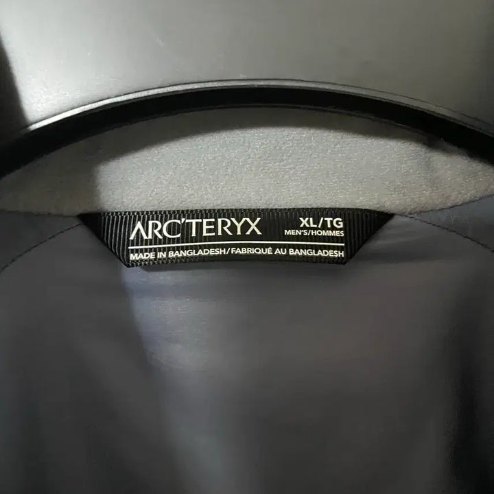 [SOLD OUT] 아크테릭스 아톰 자켓 XL