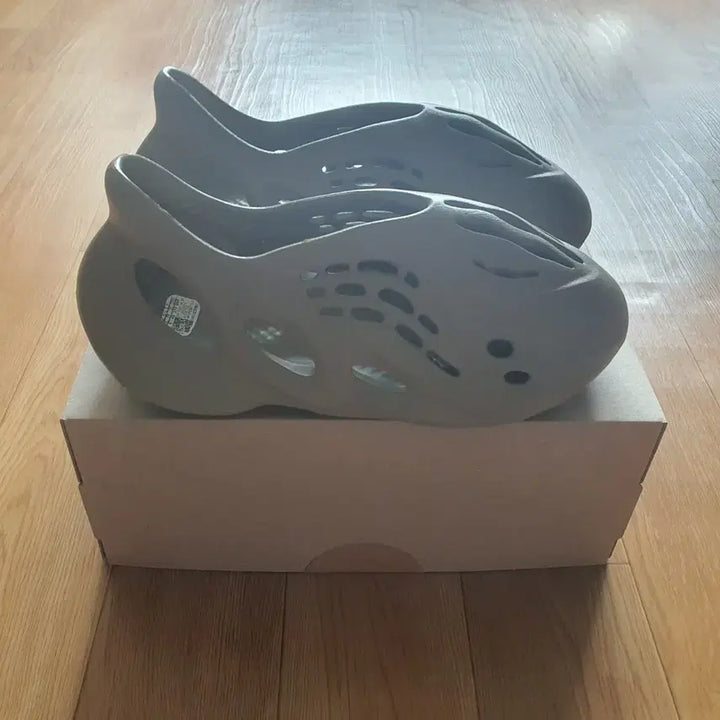 [BUNJANG] Adidas Yeezy Foam Runner Stone Taupe Shoes / 아디다스 이지 폼 러너