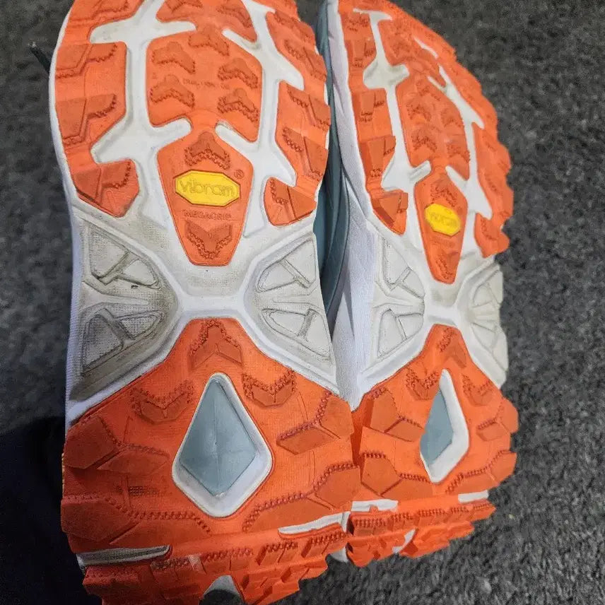 [BUNJANG] Hoka Kaha 2 Low Gore-Tex 260 Shoes / 호카 카하2 로우 고어텍스 260