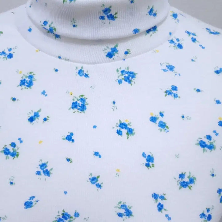 [BUNJANG] Floral Turtleneck T-shirt / 플라워 터틀넥 티셔츠