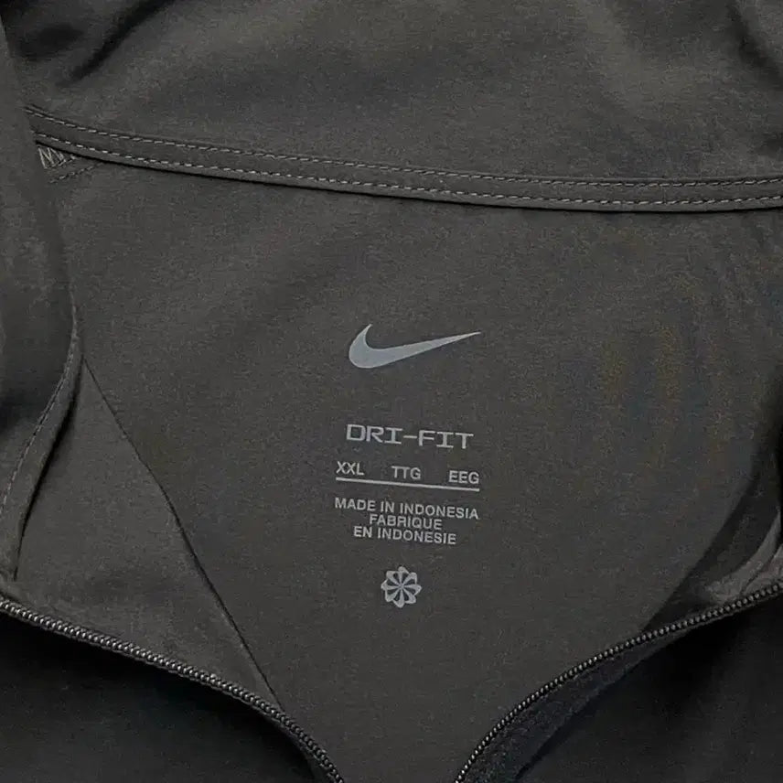 [BUNJANG] Nike Training Jacket Black XXL / [105] 나이키 트레이닝 자켓 블랙 XXL