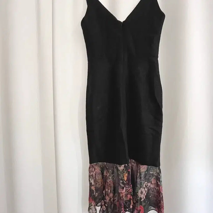 [SOLD OUT] Black Halo 한정판 콜라보 뷔스티에 플로럴 원피스