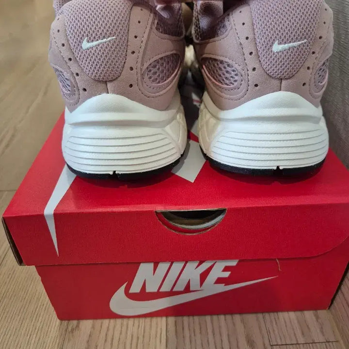 [BUNJANG] Nike W Nike V5 RNR Sneakers 240mm / 나이키 W 나이키 V5 RNR 운동화 240mm 새상품