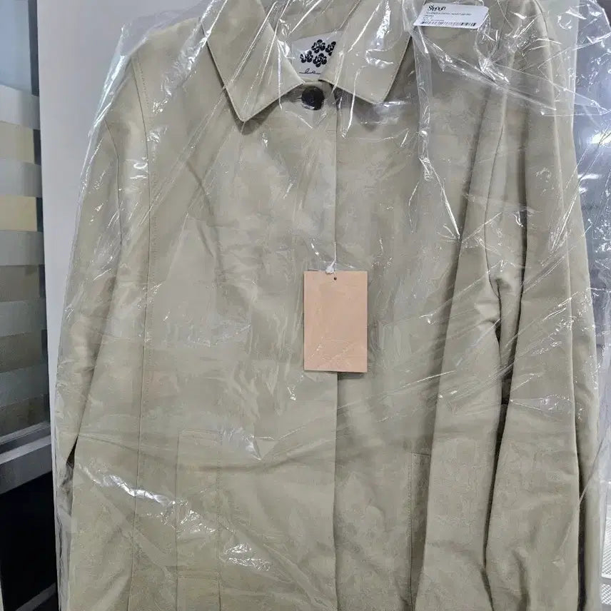 [SOLD OUT] 시눈 베이지 플리츠 테일러드 자켓