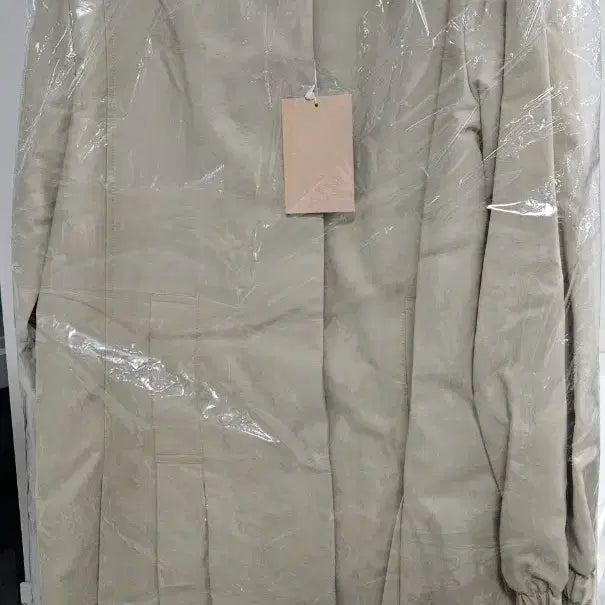 [SOLD OUT] 시눈 베이지 플리츠 테일러드 자켓