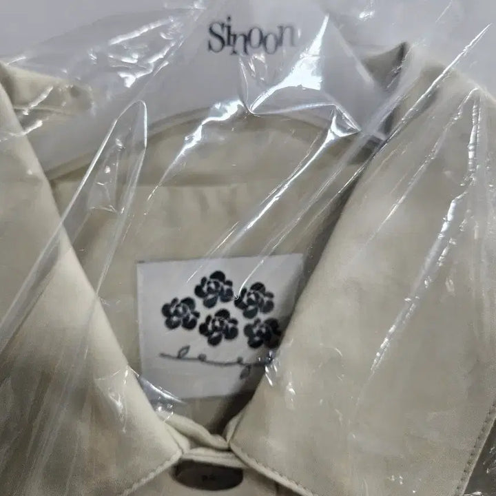 [SOLD OUT] 시눈 베이지 플리츠 테일러드 자켓