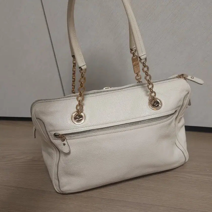 [BUNJANG] Ferragamo Gancini Shoulder Bag / 페라가모 간치니 숄더백