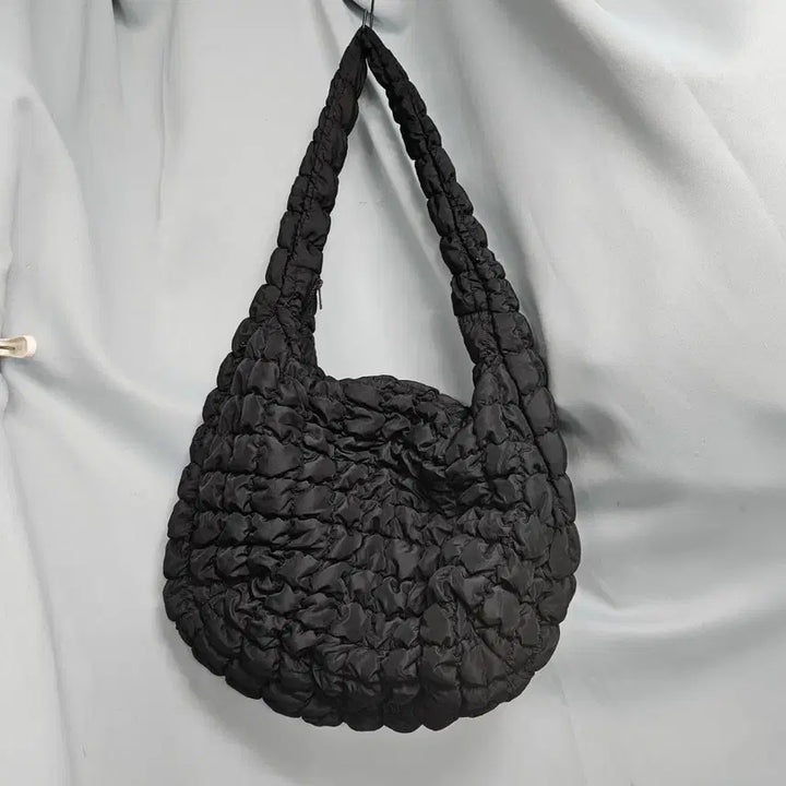 [SOLD OUT] COS 코스 퀼팅 오버사이즈 숄더백 블랙