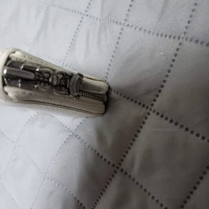 [BUNJANG] Chrome Hearts White Leather Long Wallet / 크롬하츠 화이트 레더 장지갑