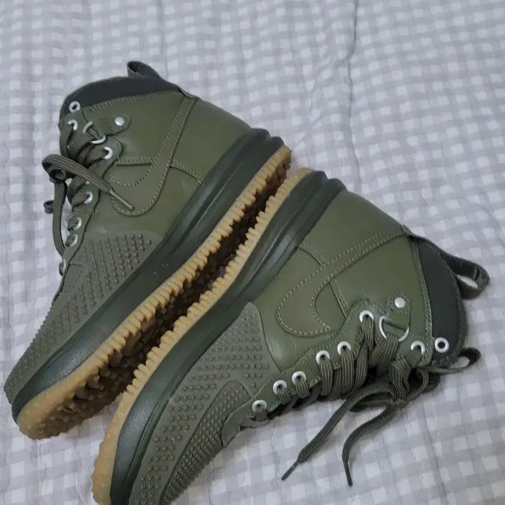 [BUNJANG] Nike LF1 Olive Sneakers / 나이키 LF1 올리브 스니커즈
