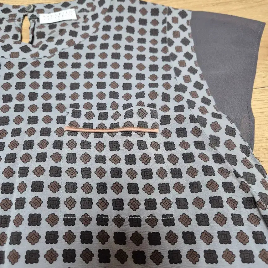 [BUNJANG] Brunello Cucinelli Patterned Short-Sleeve Blouse / (55~66) 브루넬로 쿠치넬리 패턴 반팔 블라우스