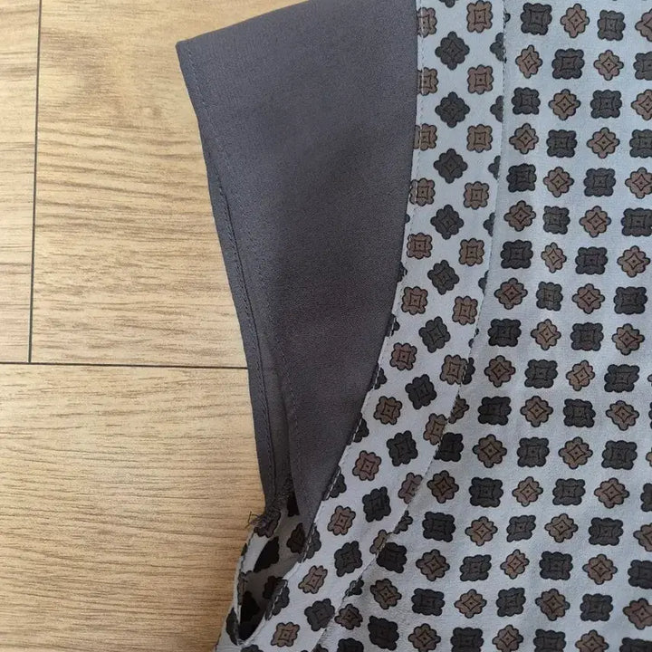 [BUNJANG] Brunello Cucinelli Patterned Short-Sleeve Blouse / (55~66) 브루넬로 쿠치넬리 패턴 반팔 블라우스