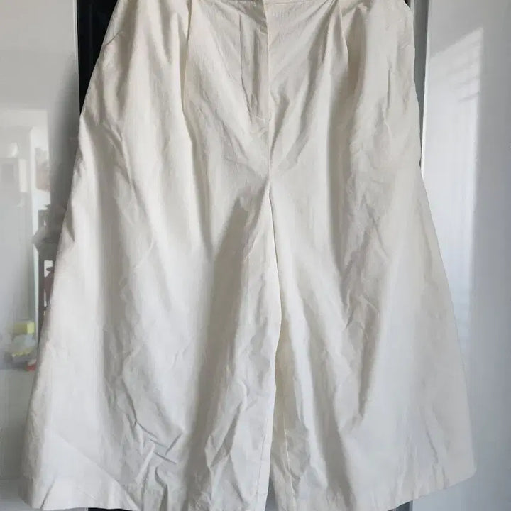 [BUNJANG] White Wide Skirt Pants / 새상품급))화이트. 와이드 치마바지