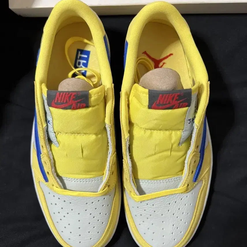 [BUNJANG] Nike Travis Scott Jordan 1 Low Canary - 255 / 조던 1 로우 트래비스 스캇 카나리 - 255