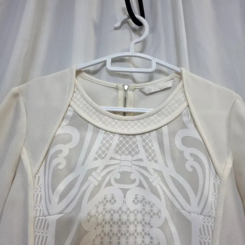 [BUNJANG] MlCHAA Lace Blouse Ivory / it MlCHAA여성 레이스 블라우스 아이보리55~5반