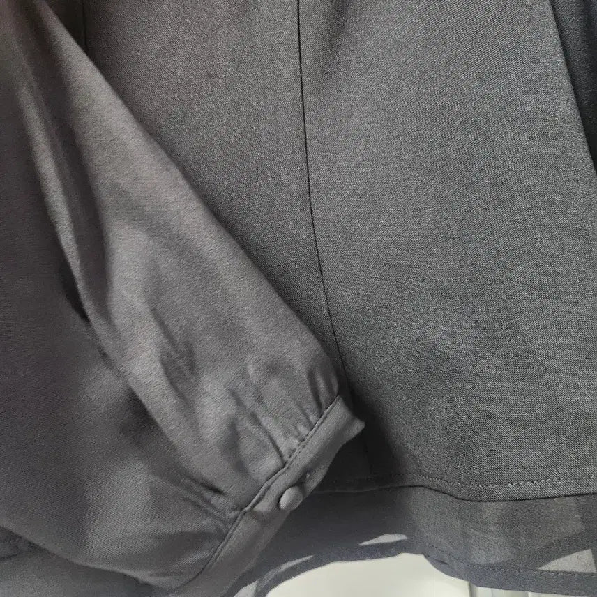 [BUNJANG] Romi Story Black Blouse / 새상품급)))  로미스토리  블랙  블라우스