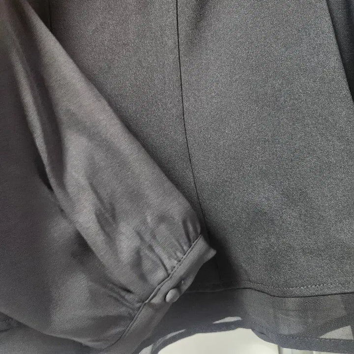 [BUNJANG] Romi Story Black Blouse / 새상품급)))  로미스토리  블랙  블라우스