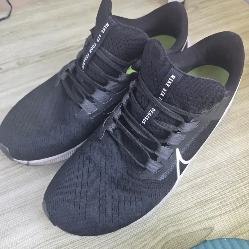 [BUNJANG] Nike Air Zoom Pegasus 38 Black Sneakers / 나이키 에어 줌 페가수스 38 블랙 운동화