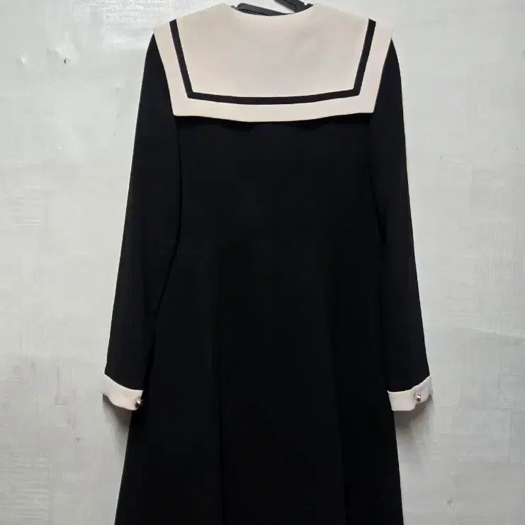 [SOLD OUT] SATIN 세일러카라 배색 원피스 55
