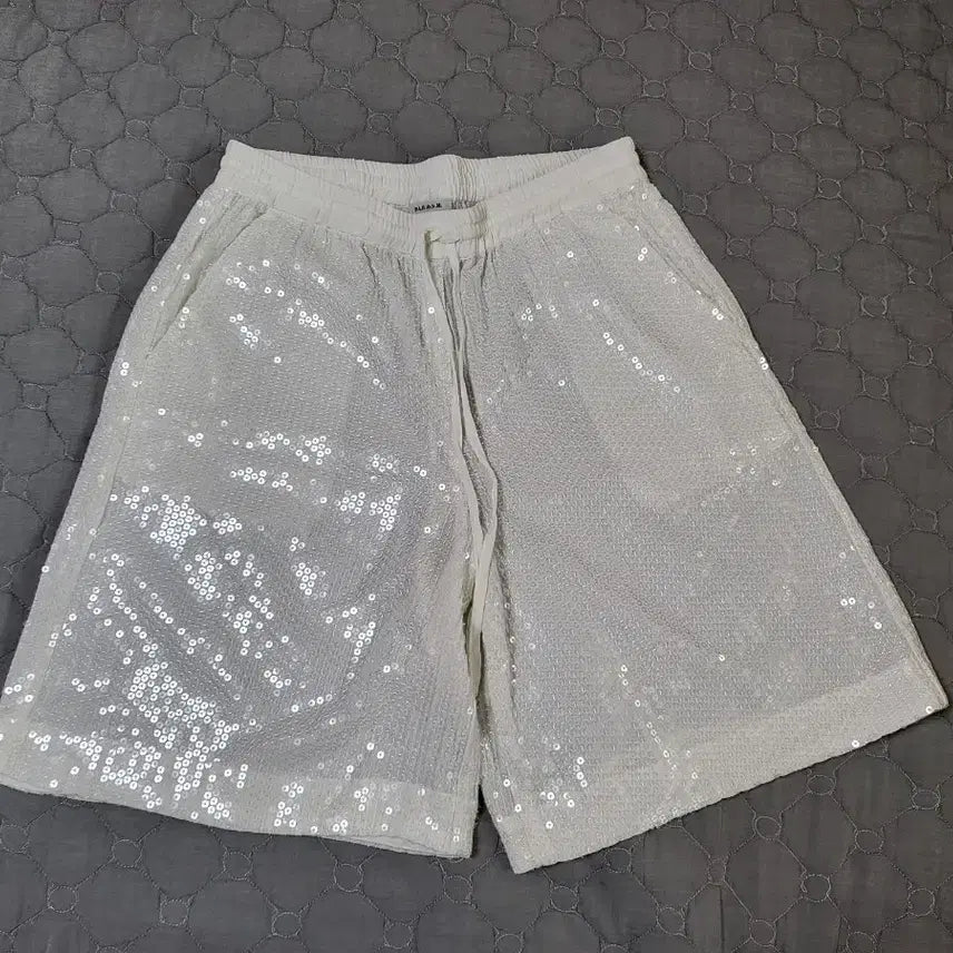 [BUNJANG] P.A.R.O.S.H. Sequin Shorts / 이태리 P.A.R.O.S.H. 파로쉬 팬츠 55