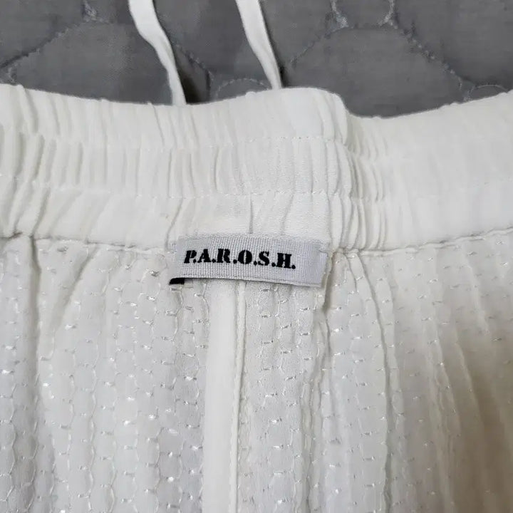 [BUNJANG] P.A.R.O.S.H. Sequin Shorts / 이태리 P.A.R.O.S.H. 파로쉬 팬츠 55