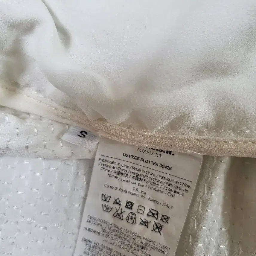 [BUNJANG] P.A.R.O.S.H. Sequin Shorts / 이태리 P.A.R.O.S.H. 파로쉬 팬츠 55