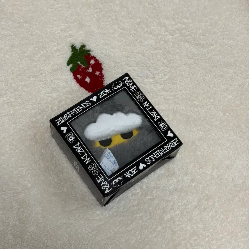 [SOLD OUT] 조앤프렌즈 조아 페이스 파우치 키링 개봉 미사용 새제품