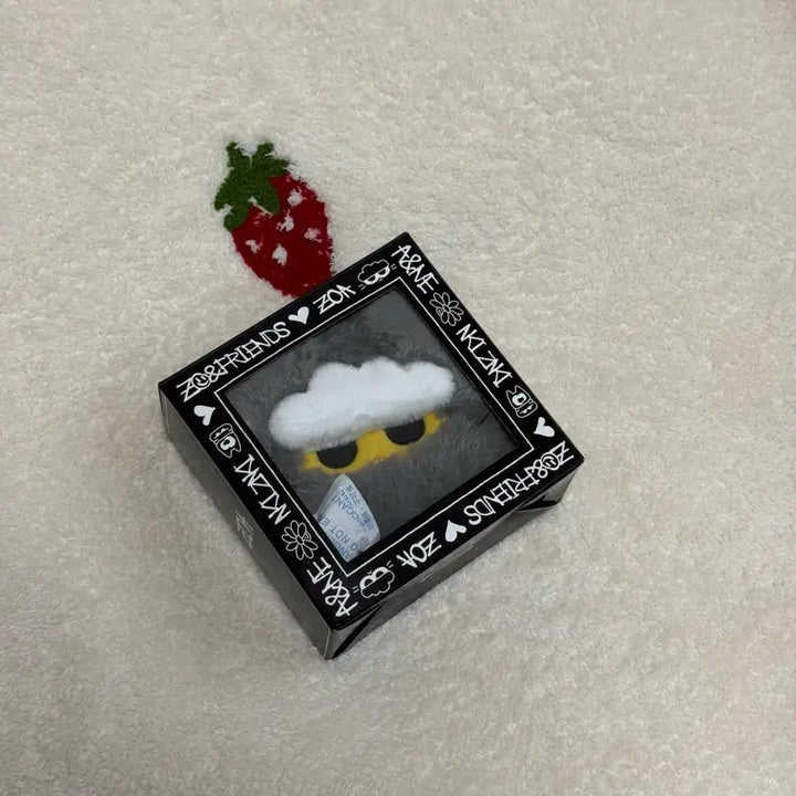 [SOLD OUT] 조앤프렌즈 조아 페이스 파우치 키링 개봉 미사용 새제품