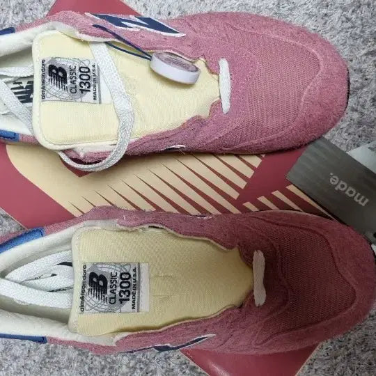 [BUNJANG] New Balance Aimé Leon Dore 1300 Dusty Pink Sneakers / 뉴발란스 1300 에임레온도르 더스티 핑크 295