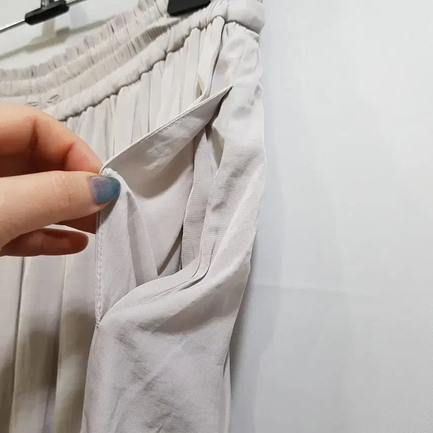 [SOLD OUT] 빈티지 밴딩 하늘하늘 페미닌 와이드 통 바지 여M Q349