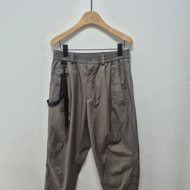 [BUNJANG] IISE ROPE&amp;Roused Crop Pants (M) / (P77) IISE 이세 ROPE&amp;Roused 크롭 팬츠
