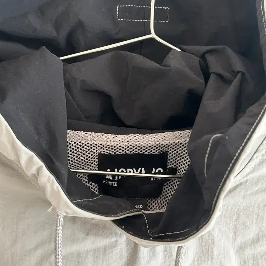 [BUNJANG] Ajo By Ajo Nylon Hoodie L / 아조바이아조 나일론 후드 티셔츠 L